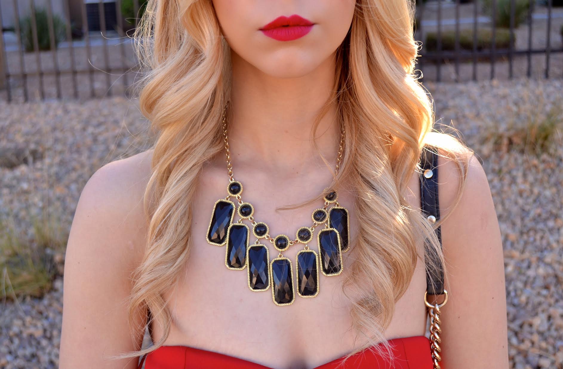 Black Statement Necklace |Valentine's Day Look|