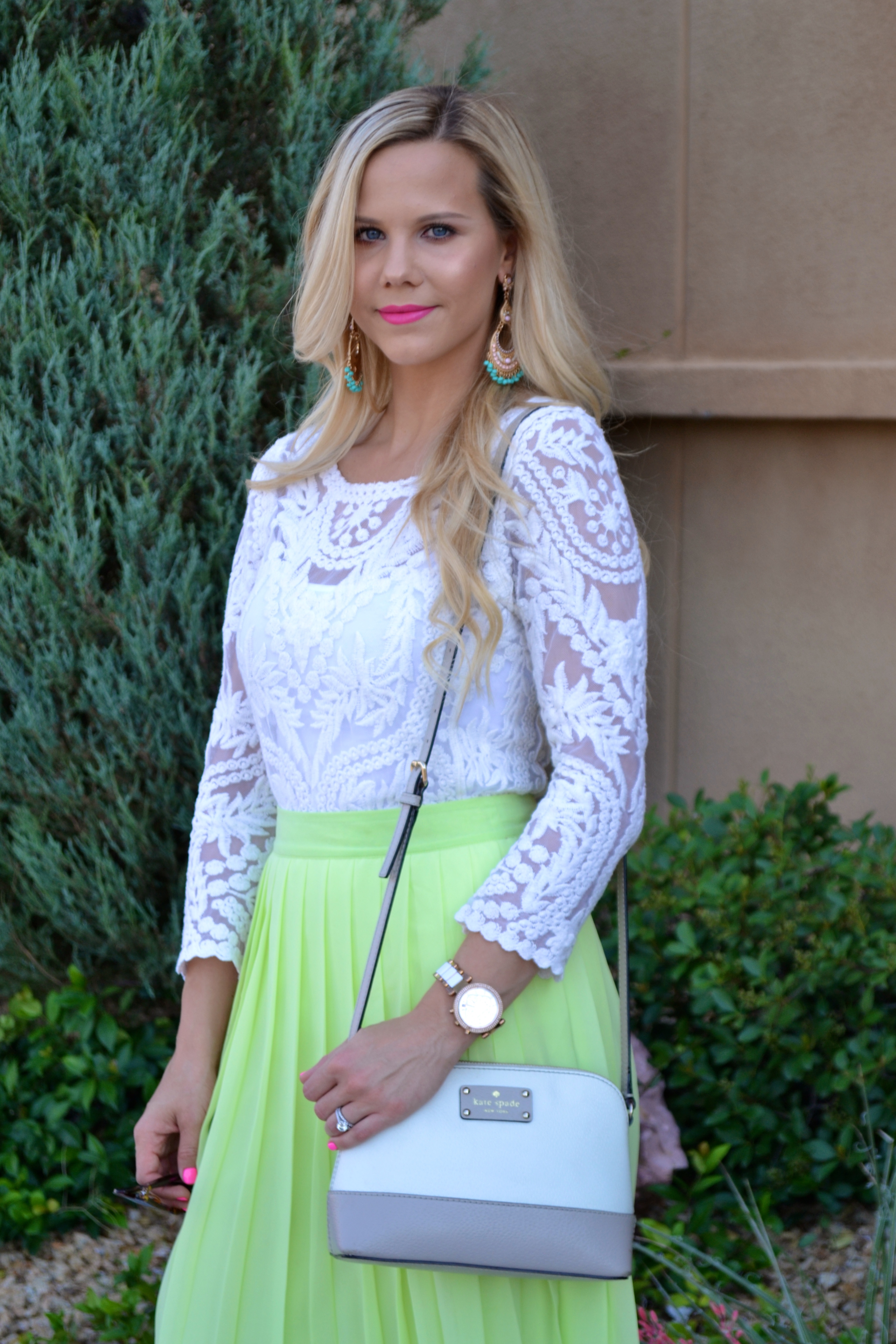 Fashion Blogger Hannah from glamlifeliving.com