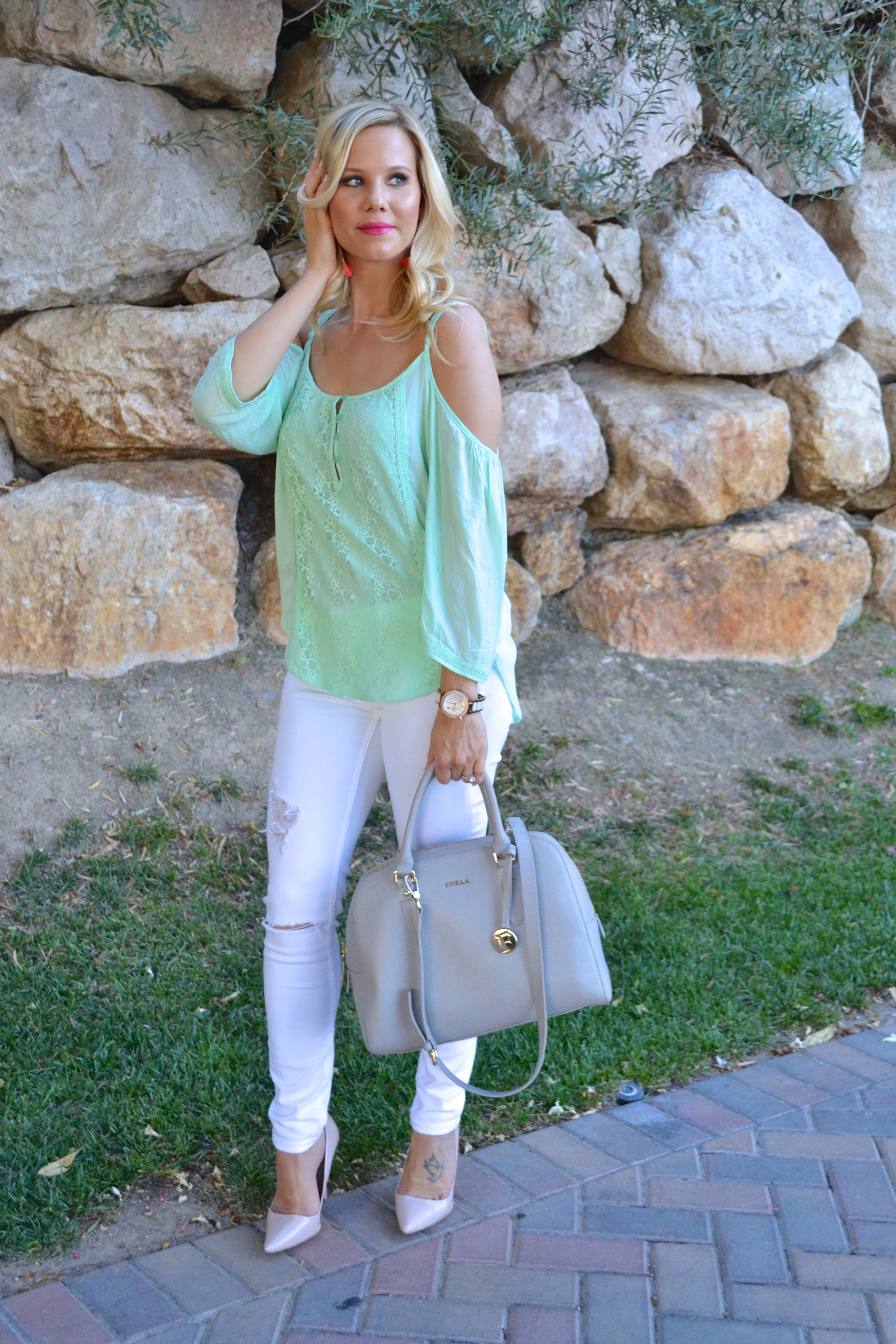 How to Style an Outfit Head to Toe |glamlifeliving.com|