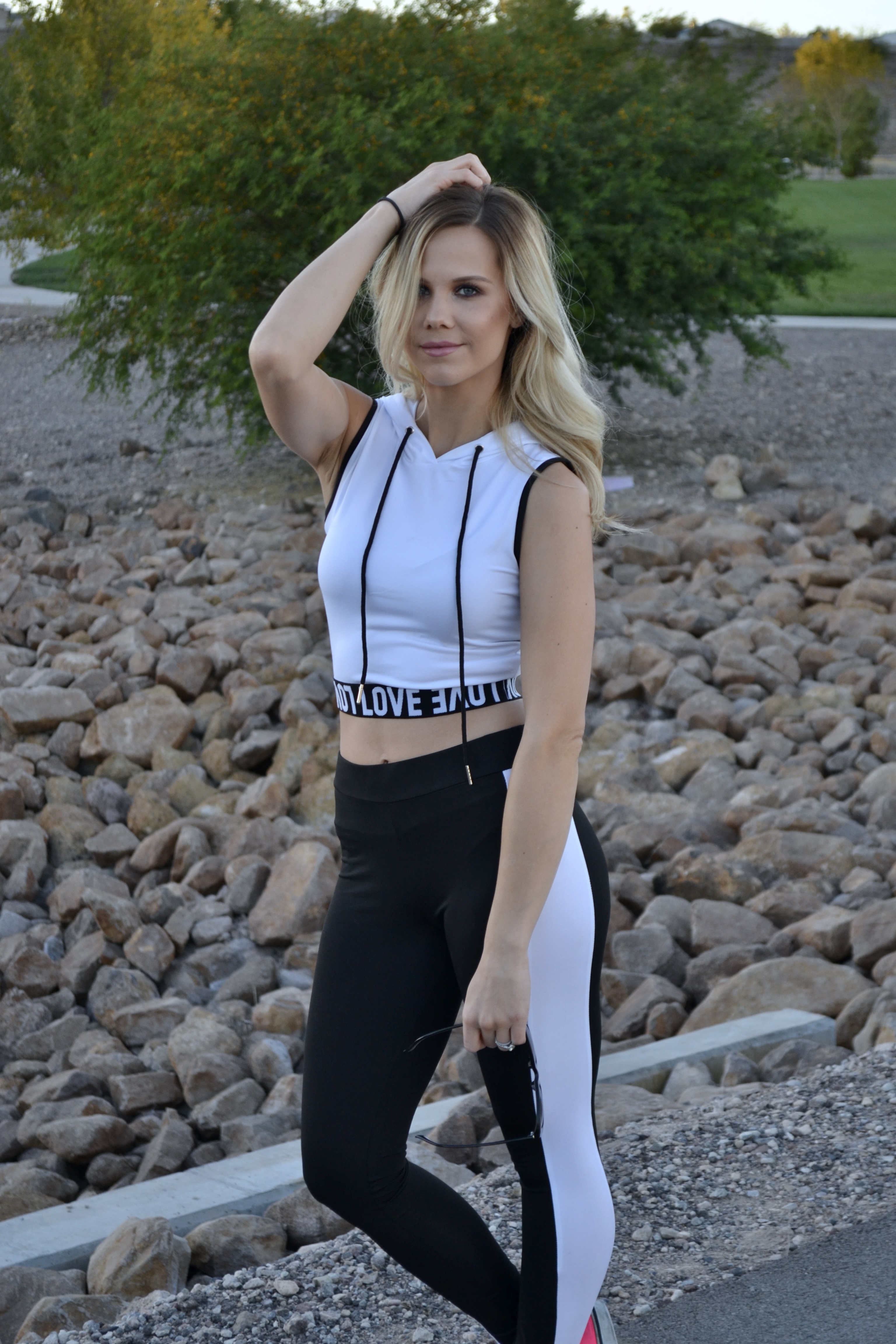 black and white leggings with sleeveless hoodie from ZAFUL on glam life living 