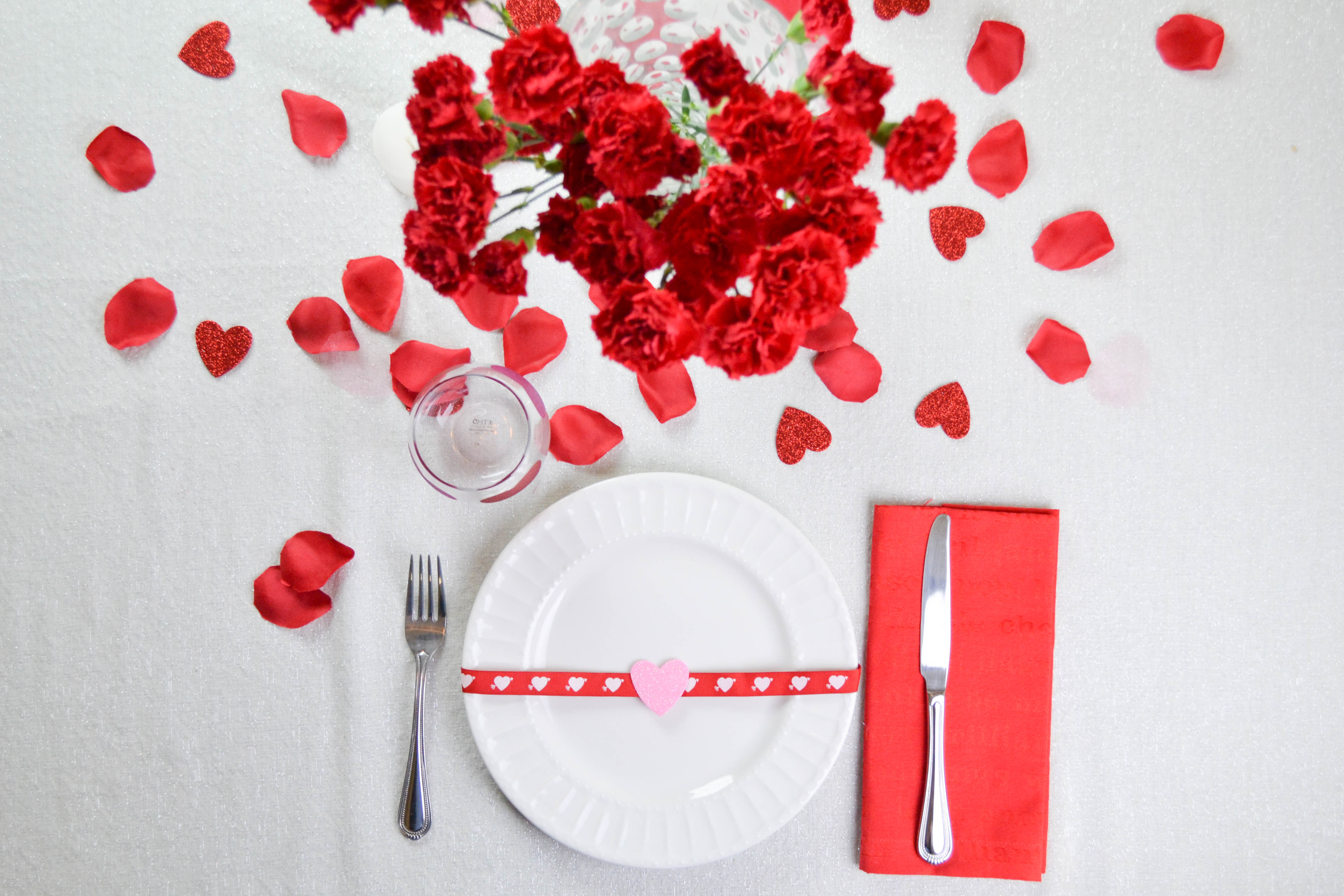 Romantic Valentine's Day Dinner and Decor