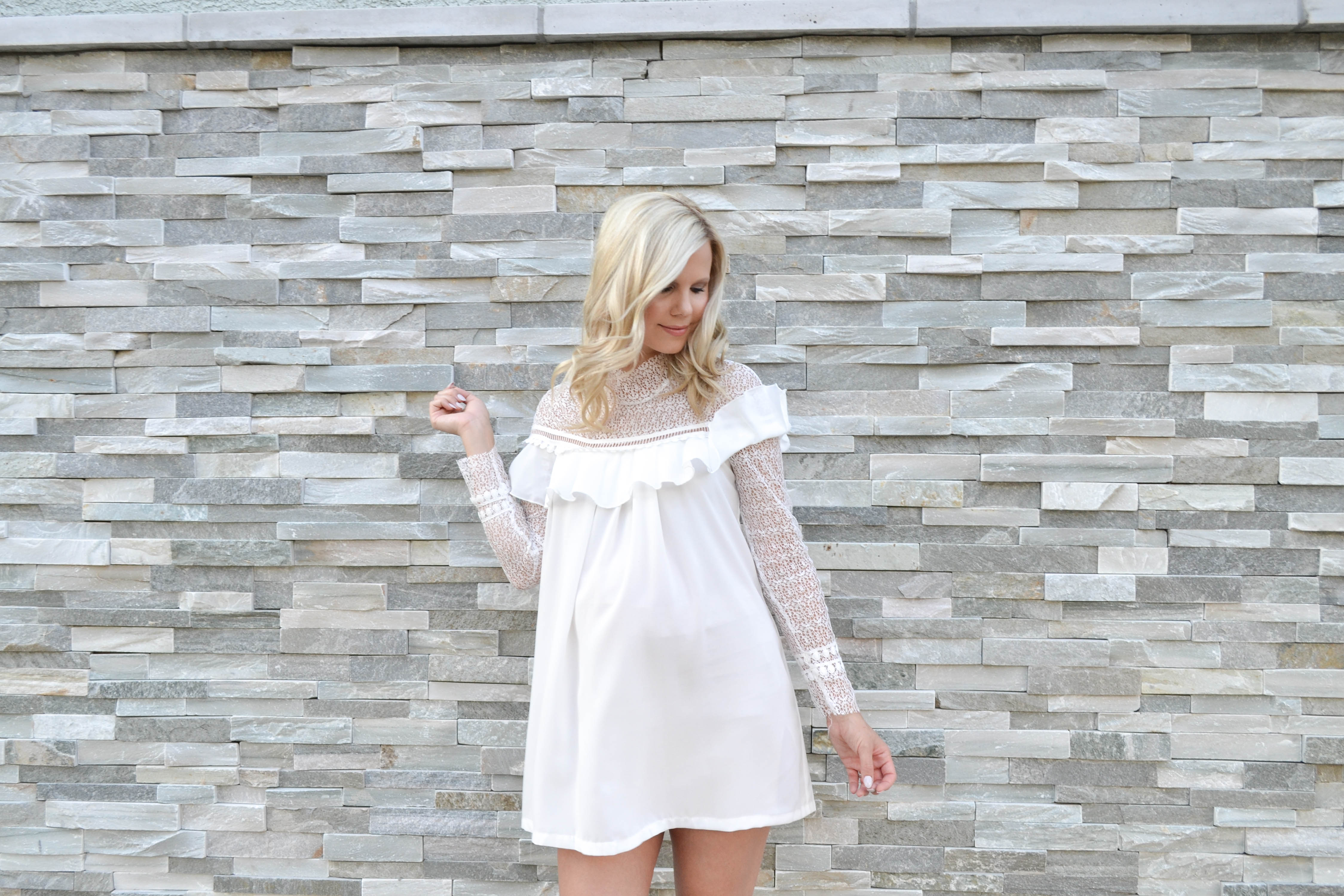 white long sleeve lace dress, pregnancy style, maternity, pregnant blogger