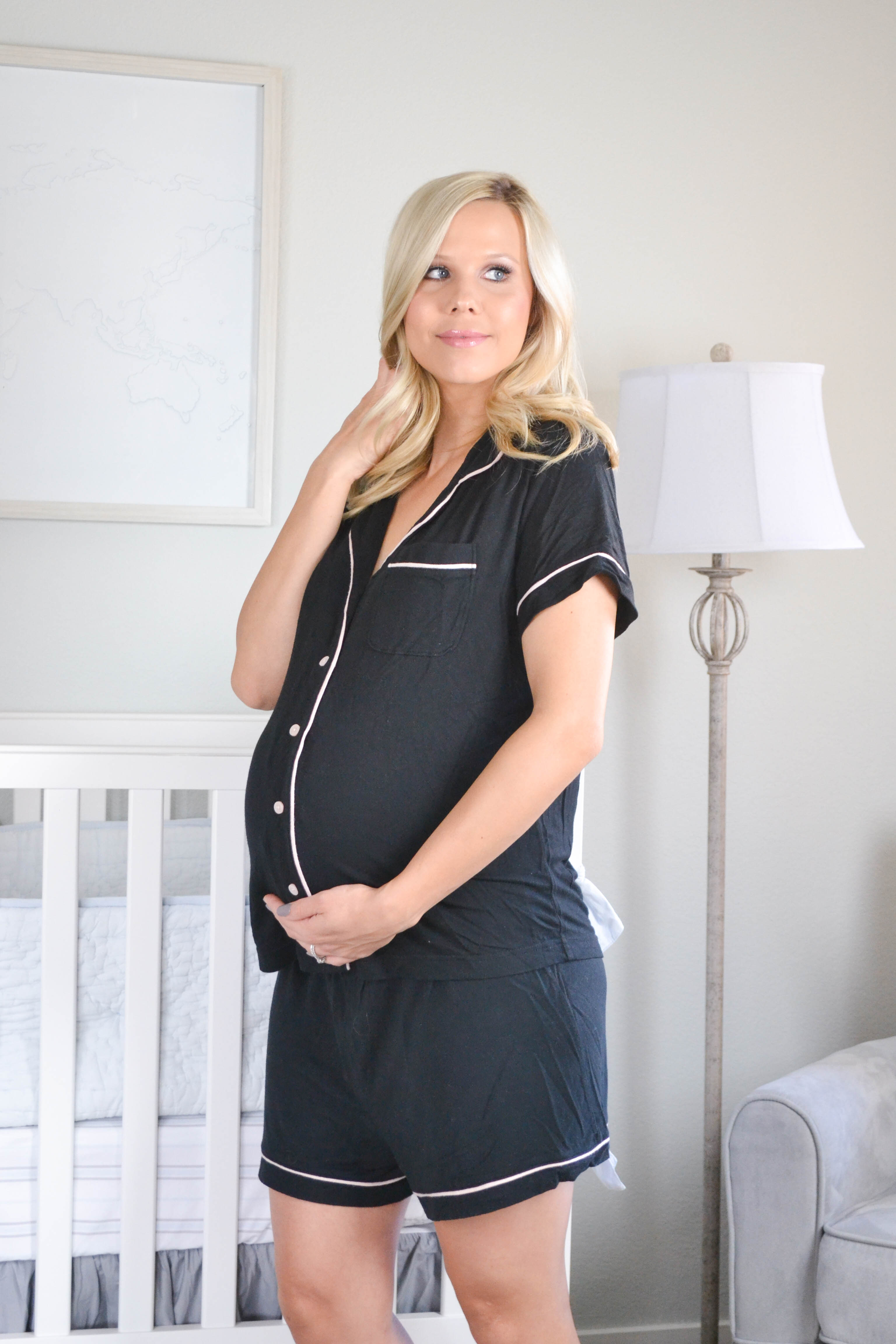 38 weeks pregnant, bumpdate, pregnancy update, pregnant blogger, pregnancy pajamas