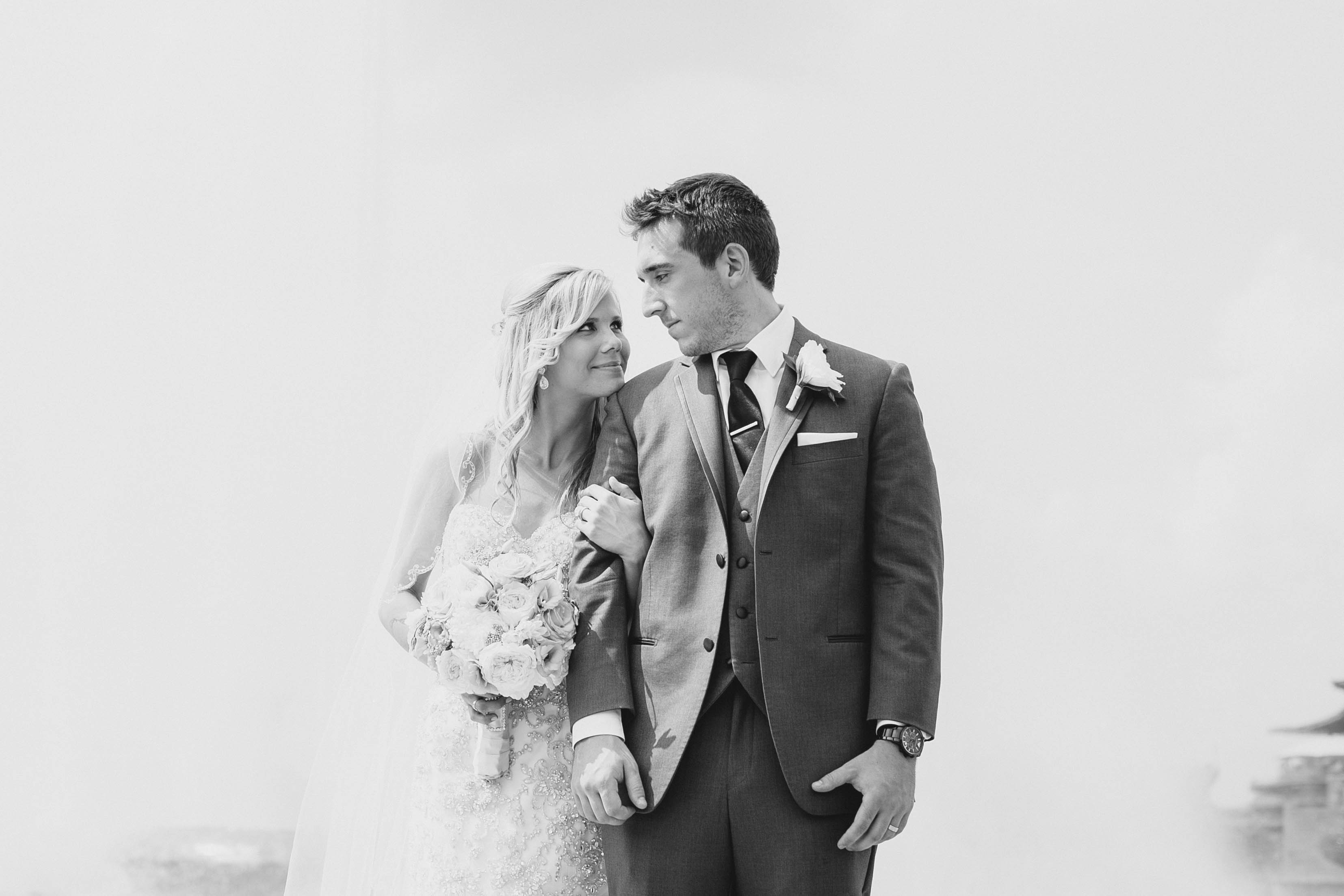 black and white wedding photos, bride and groom, wedding, marriage