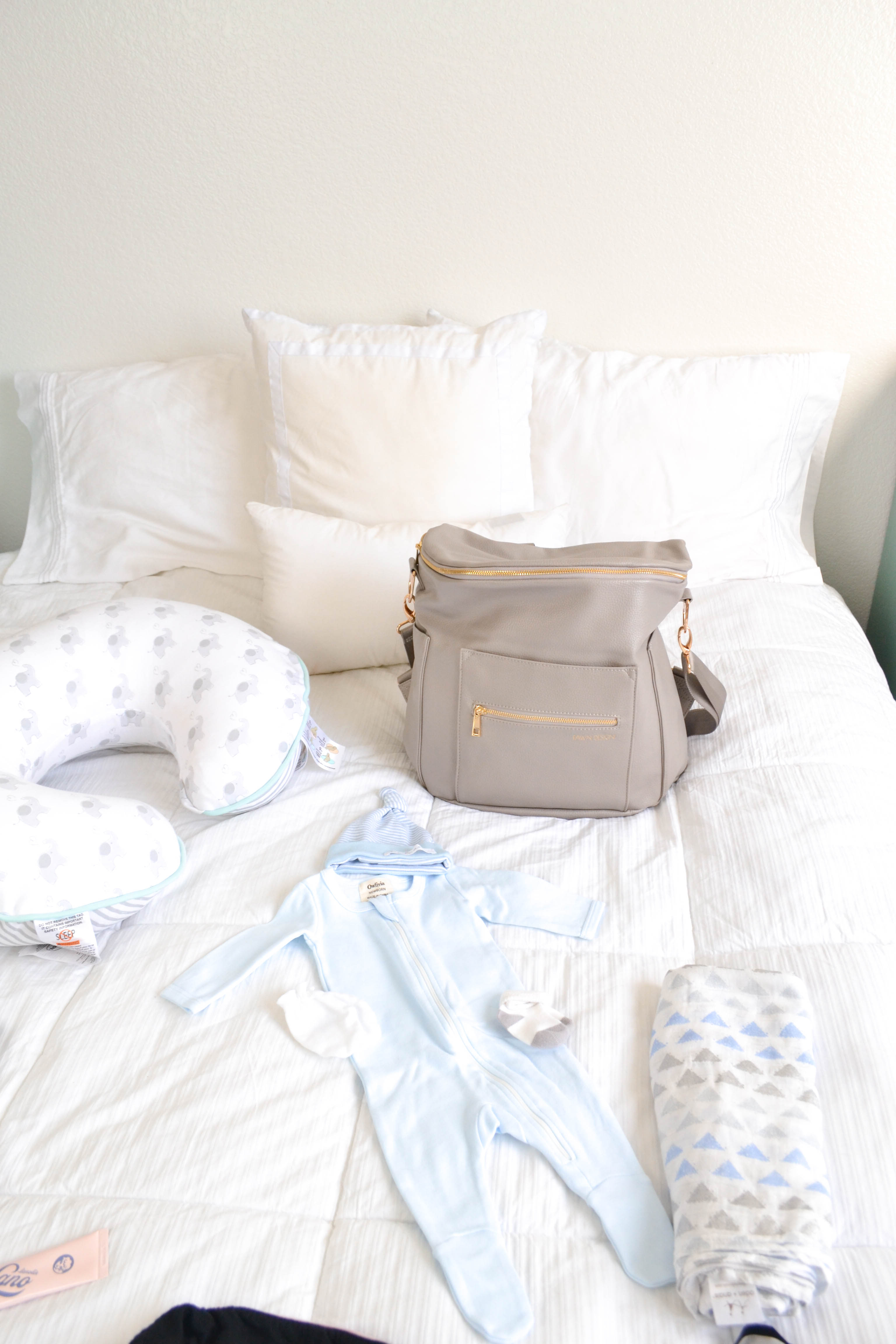 Diaper bag, Fawn Designs, what to pack for the hospital