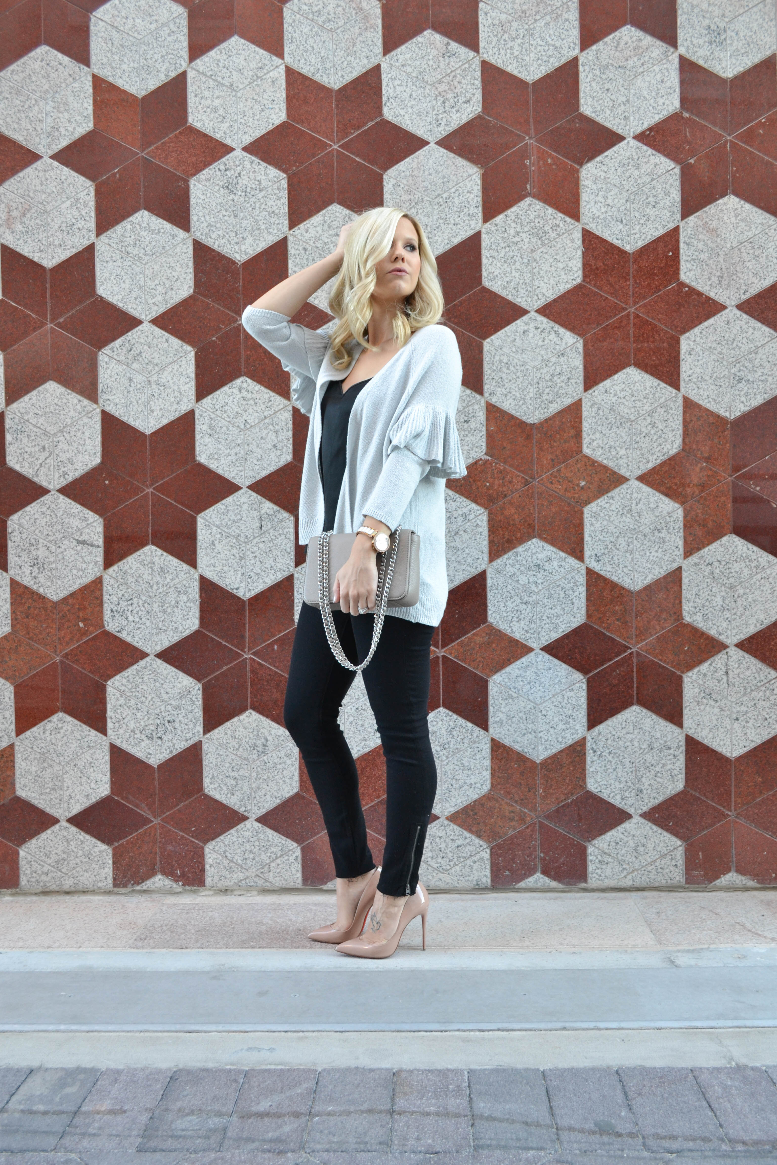 fashion blogger, easy fall outfit, fall fashion, grey cardigan, recreate this fall look