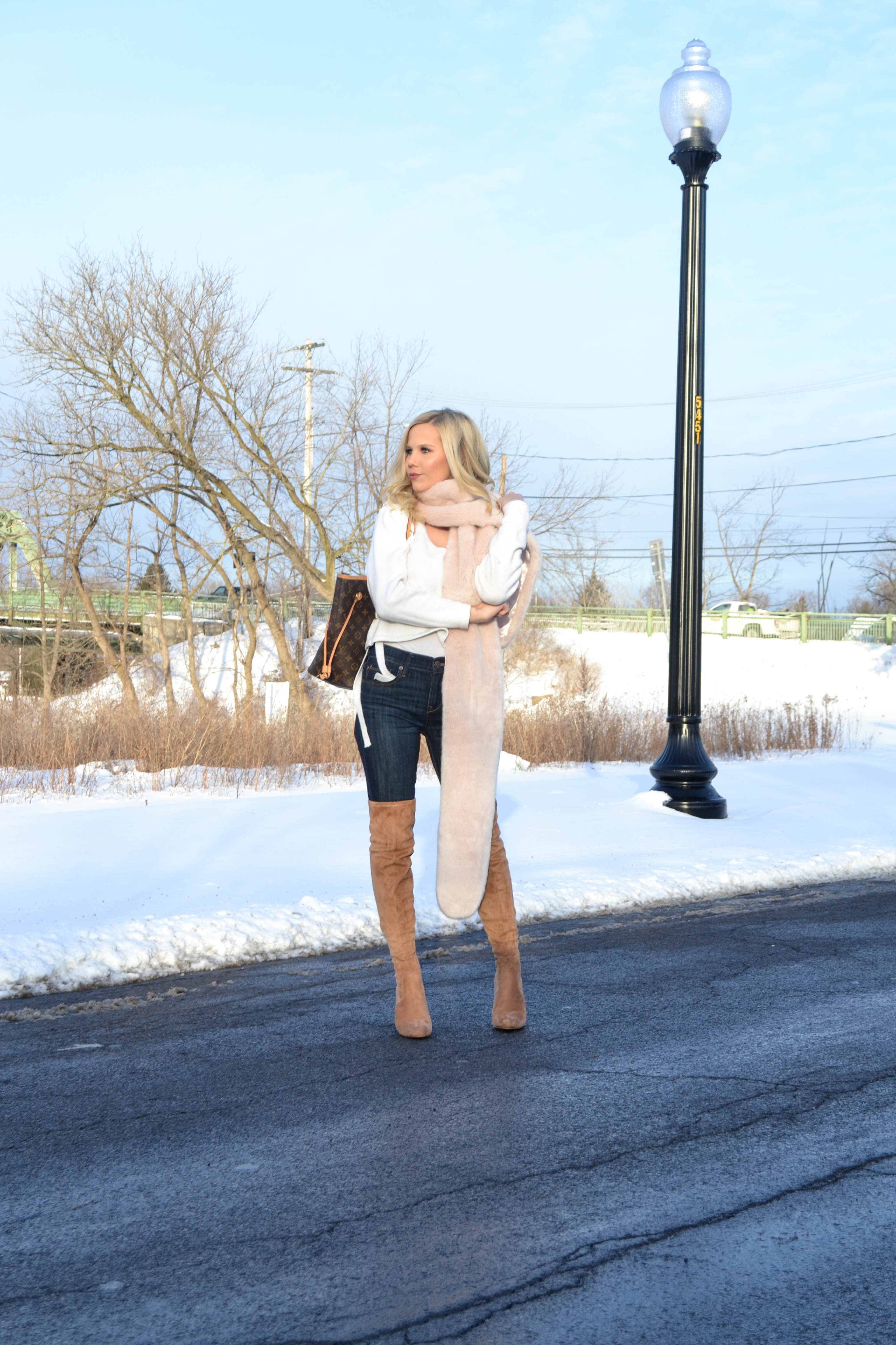 winter fashion, fashion blogger, winter clothes, fur scarf