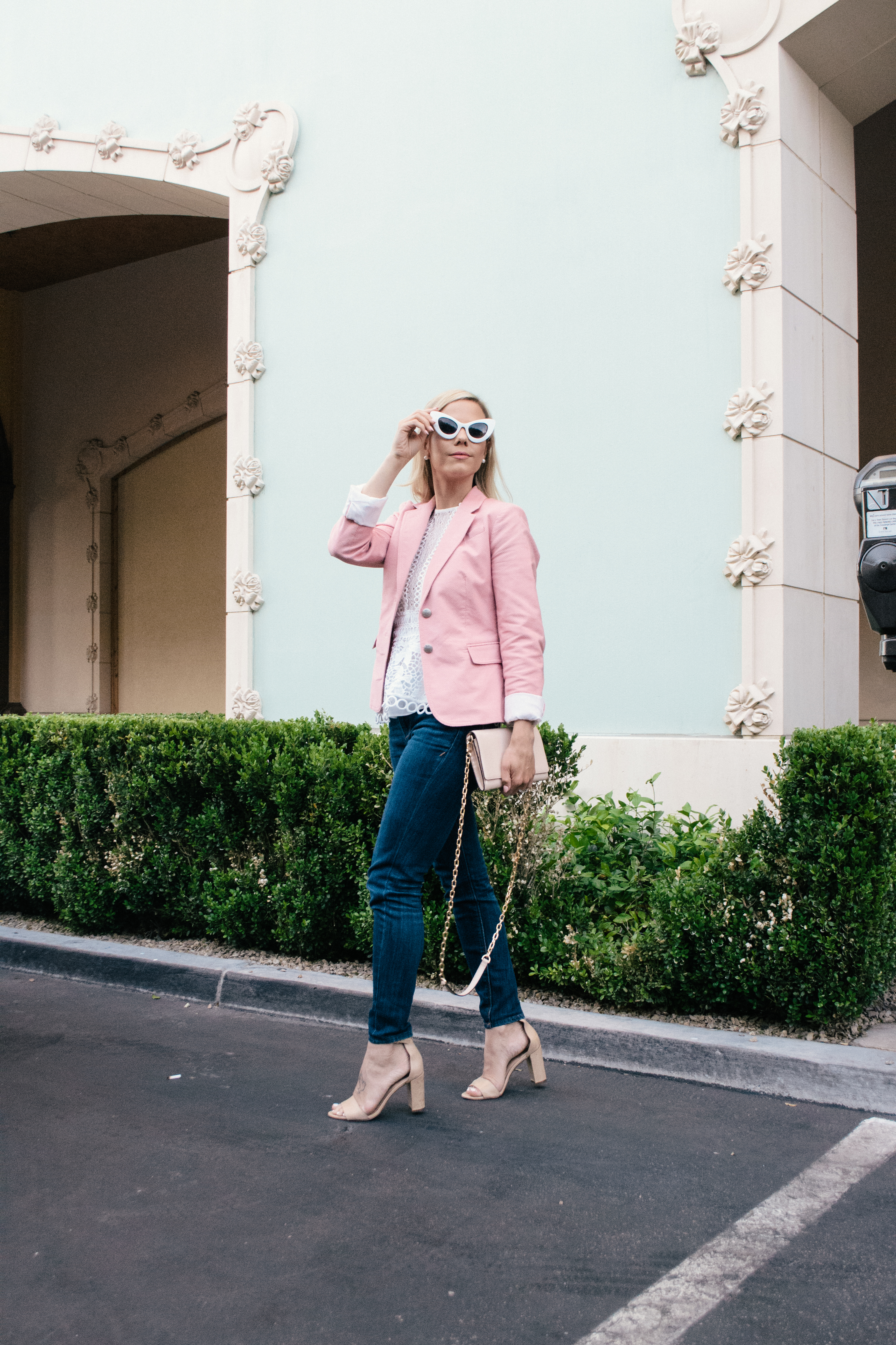 pink blazer and jeans, Las Vegas Fashion blogger, white vintage sunglasses