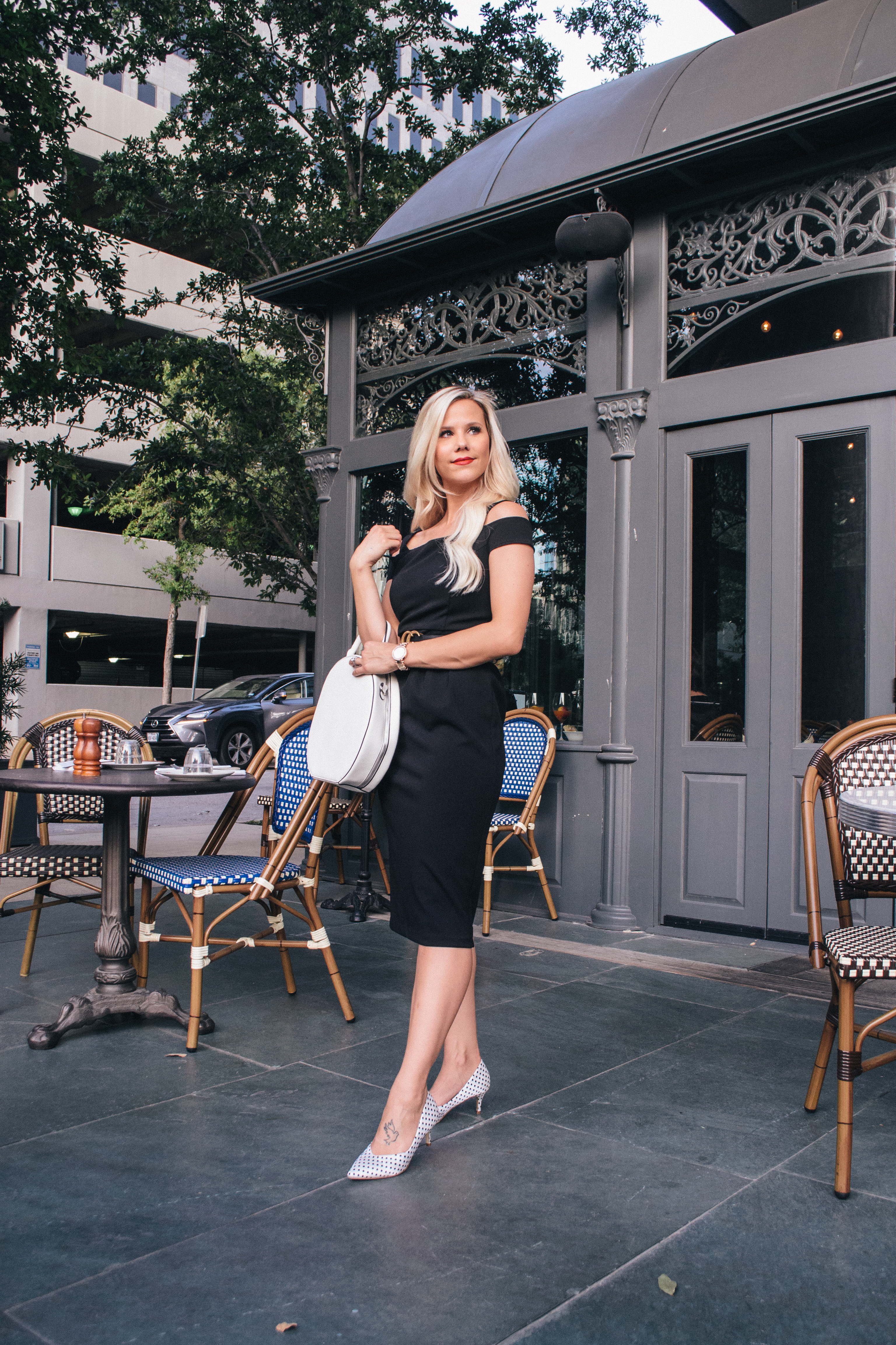 how to accessorize a LBD, how to style a little black dress, bringing back the little black dress, LBD, white round circle bag, blonde blogger, Dallas blonde, Dallas fashion blogger
