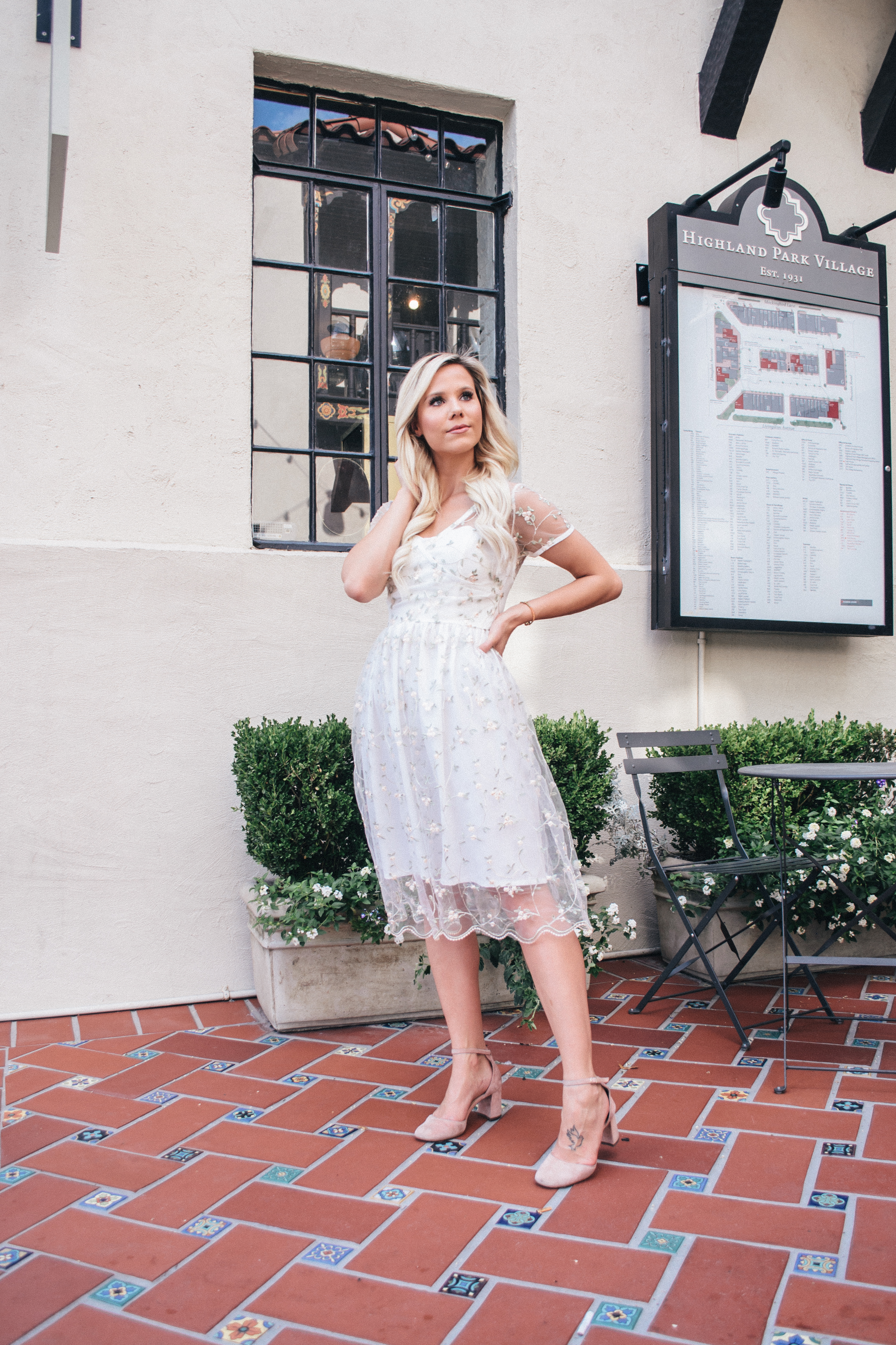 Be a modern Grace Kelly in this ivory a-line embroidered dress #gracekellystyle #gracekelly #alinedress #embroidereddress #rehearsaldress |Hannah McDonnell of Glam Life Living| 