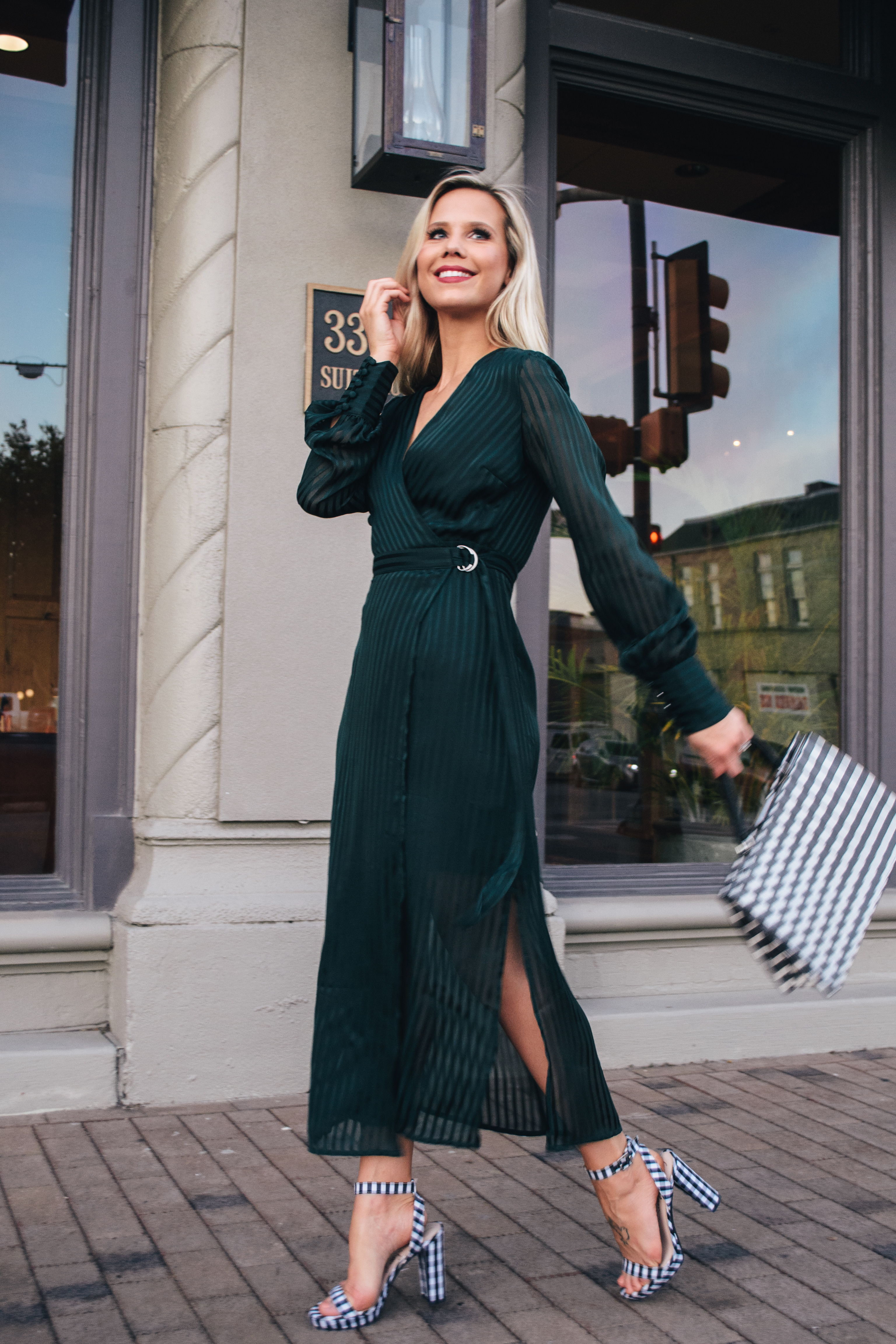 What to Wear to a Fall Wedding #fallwedding #falloccasion on Glam Life Living 