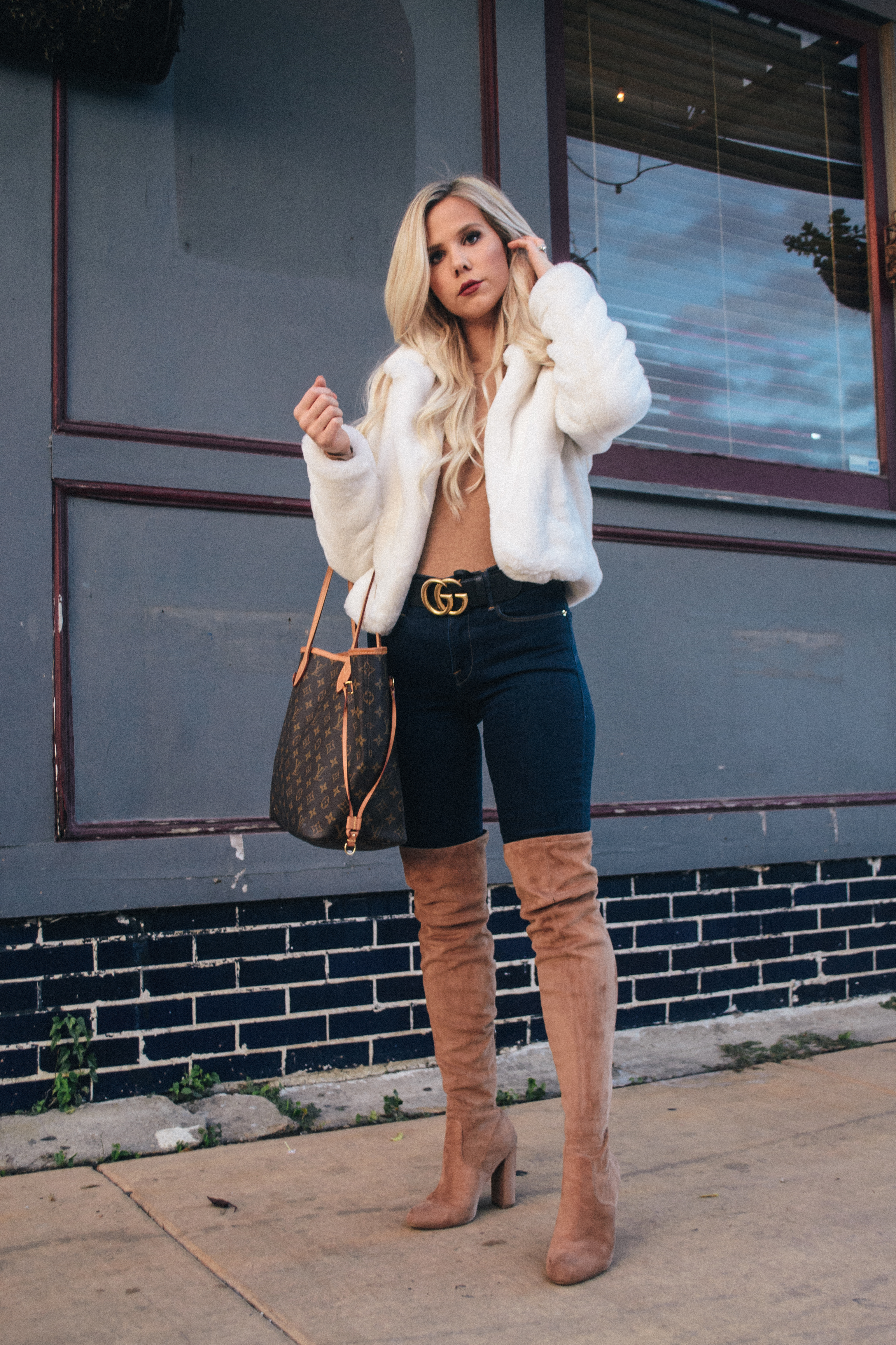 2018 Teddy Coat Trend #teddycoat #dallasblogger #fashion 