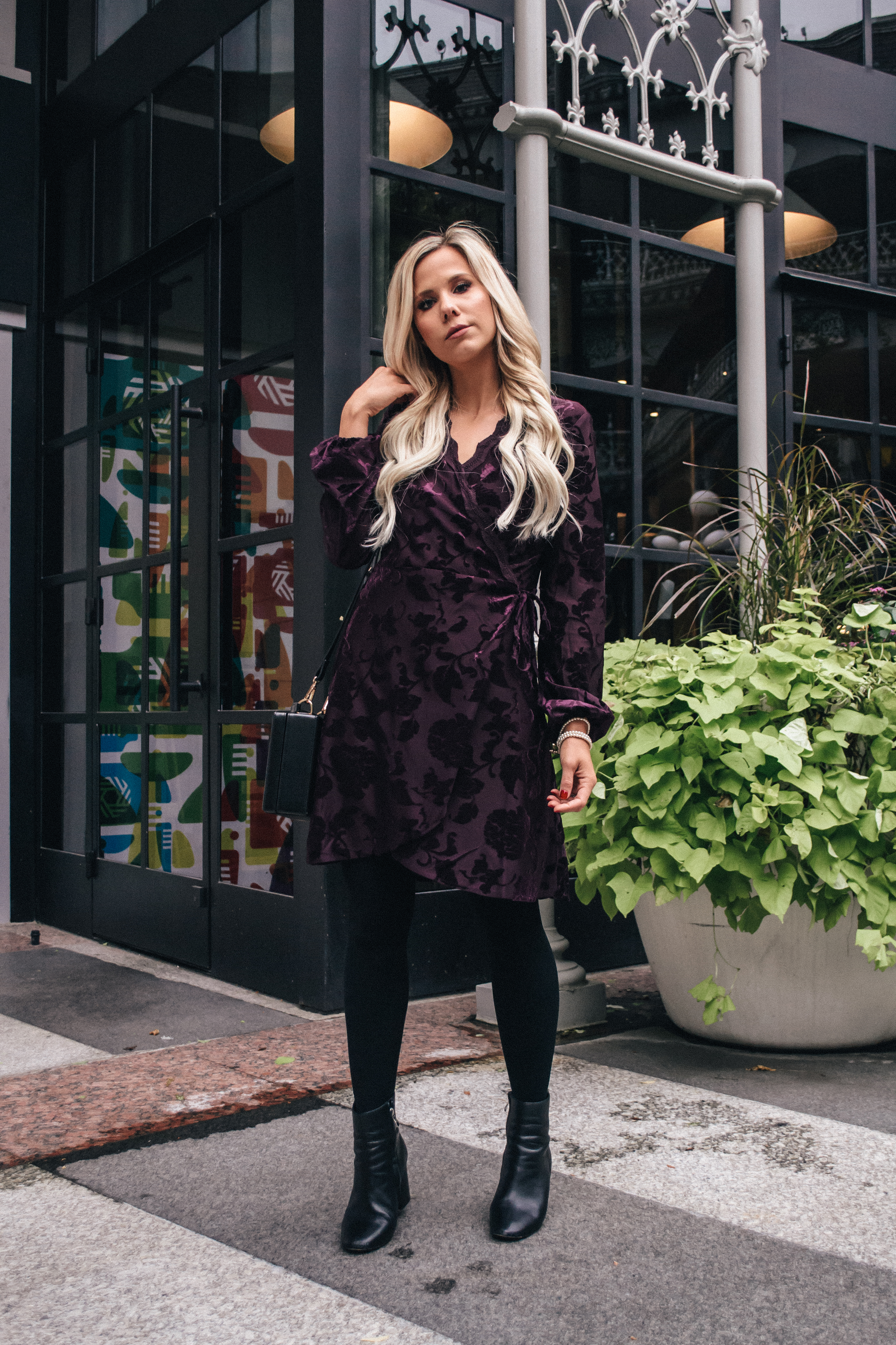 Thanksgiving outfit, purple velvet dress, glamlifeliving #thanksgivingoutfit #thanksgivingdress