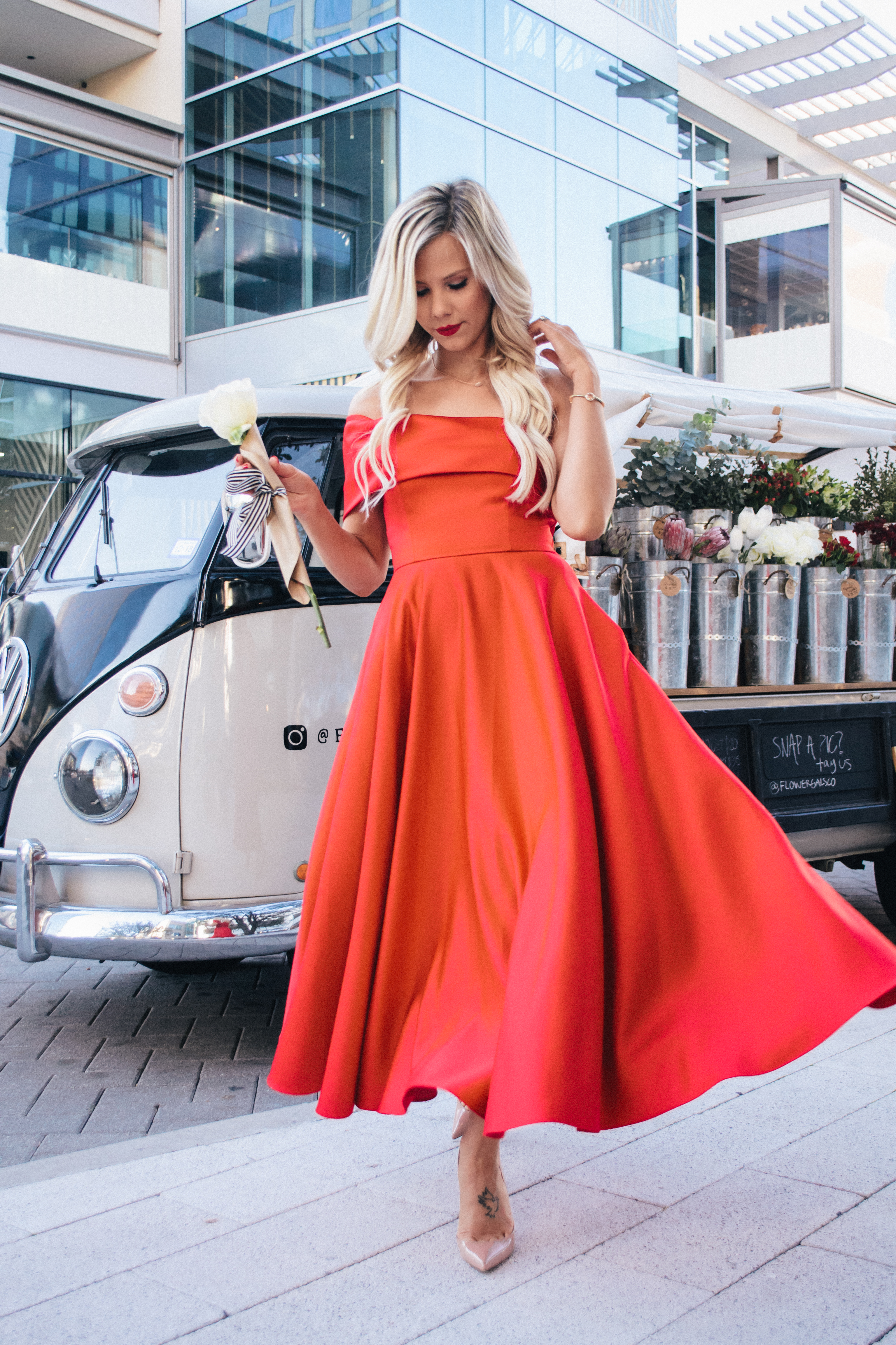 Red dress for Christmas #holidayglam #christmas #holidaydress #holidaylook