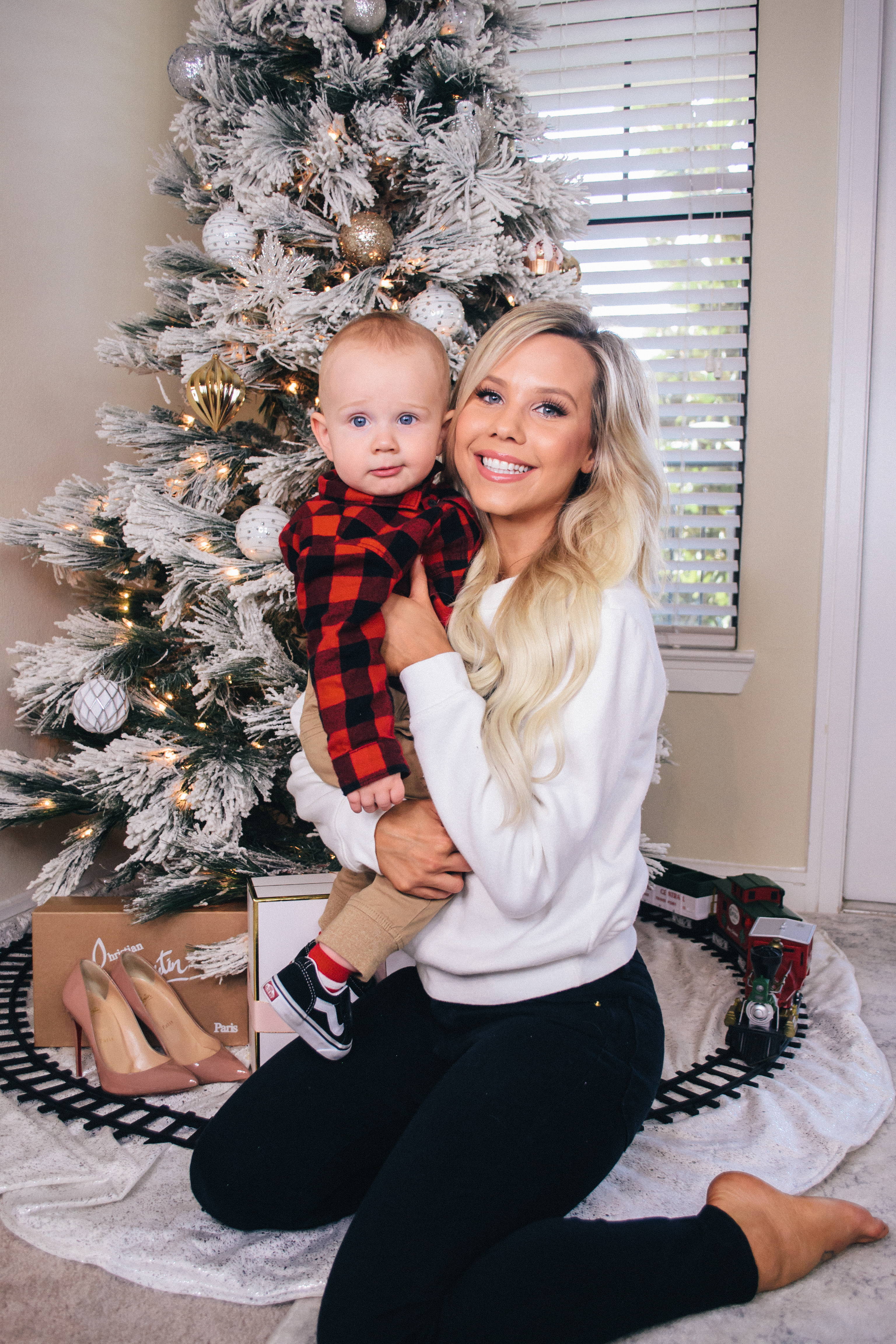 Mom and baby boy Christmas #giftguide #holidayguide 