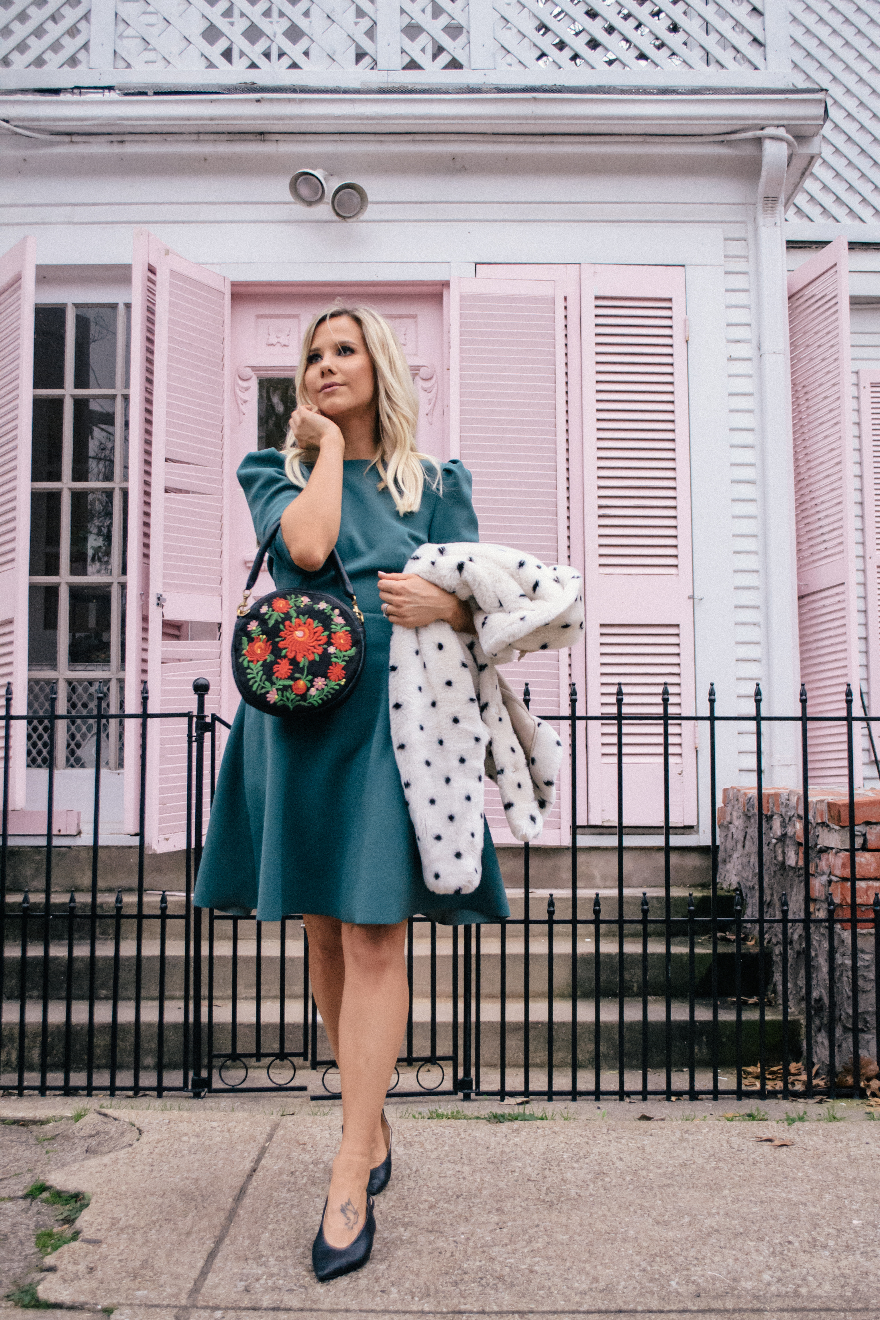 Timeless style, vintage style, Dallas Blogger, Glam Life Living #dallasblogger #mididress #timelessstyle