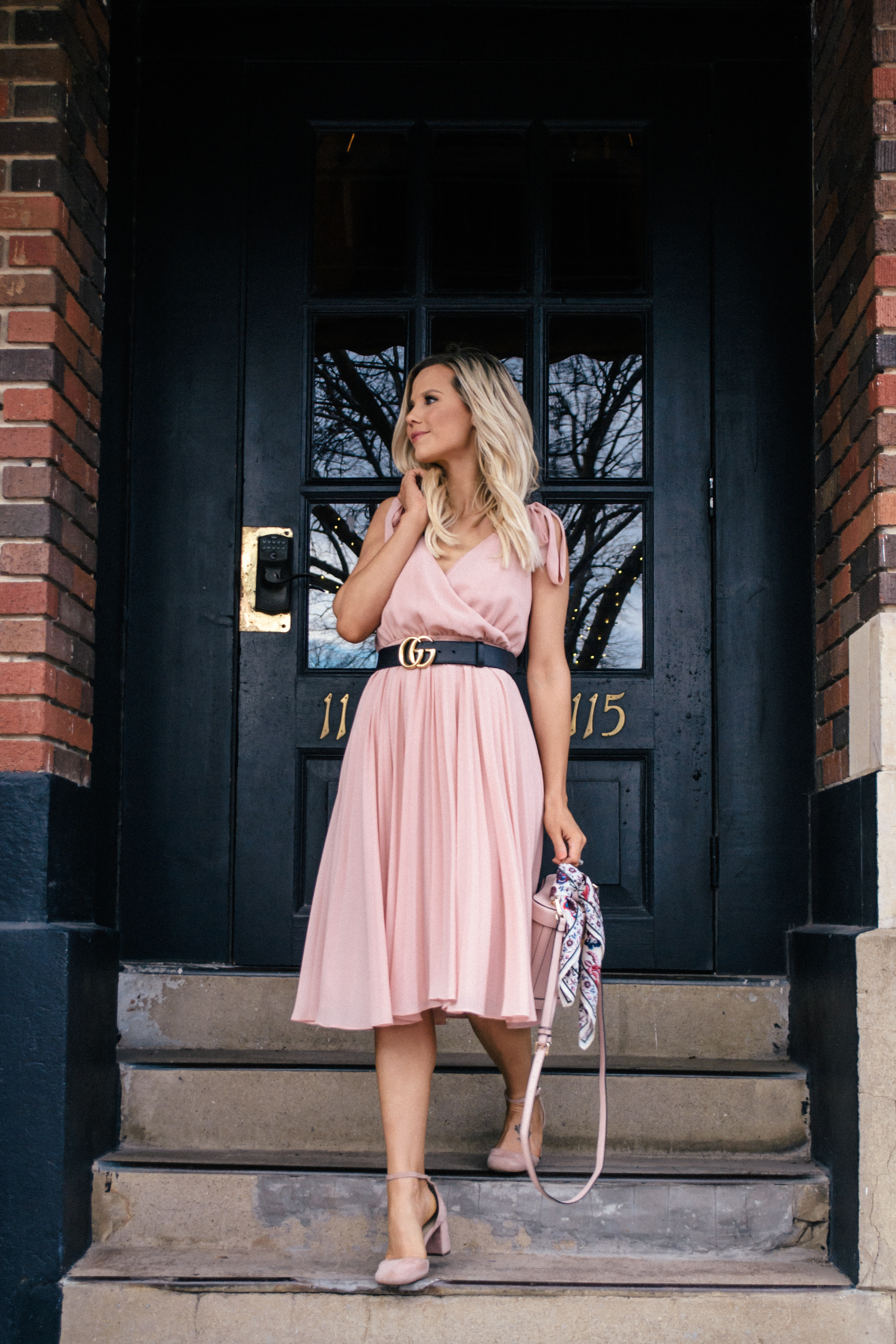 Valentine's Day outfit, VDAY outfit, valentine's day dress, Galantine's Day, pink dress #vday #valentinesday #vday2019