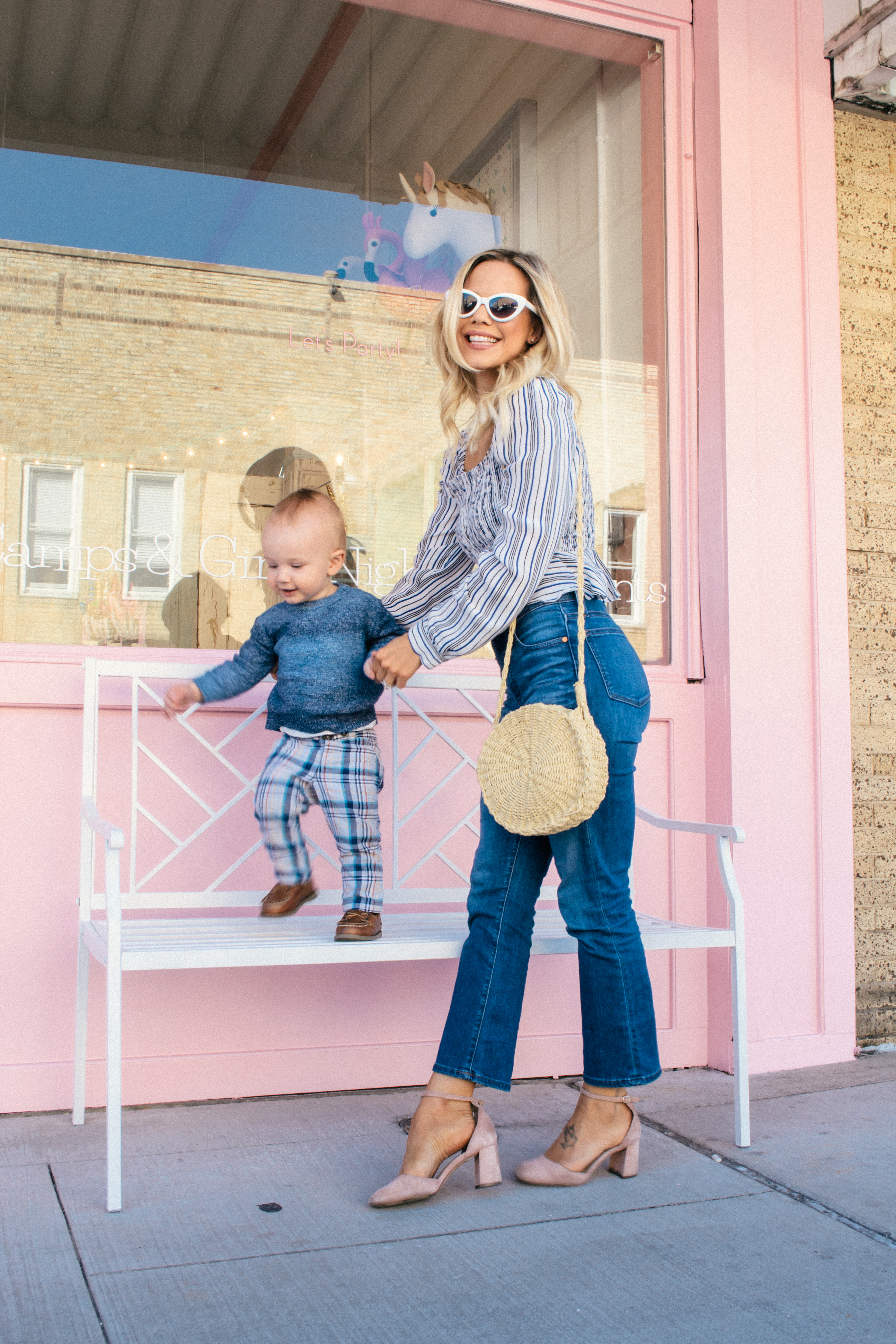 Instagram mom, toddler mom, mom outfit, mom life, mom blogger, mommy blogger, stylish mom, Glam Life Living #momblogger #momlife #mommyblogger