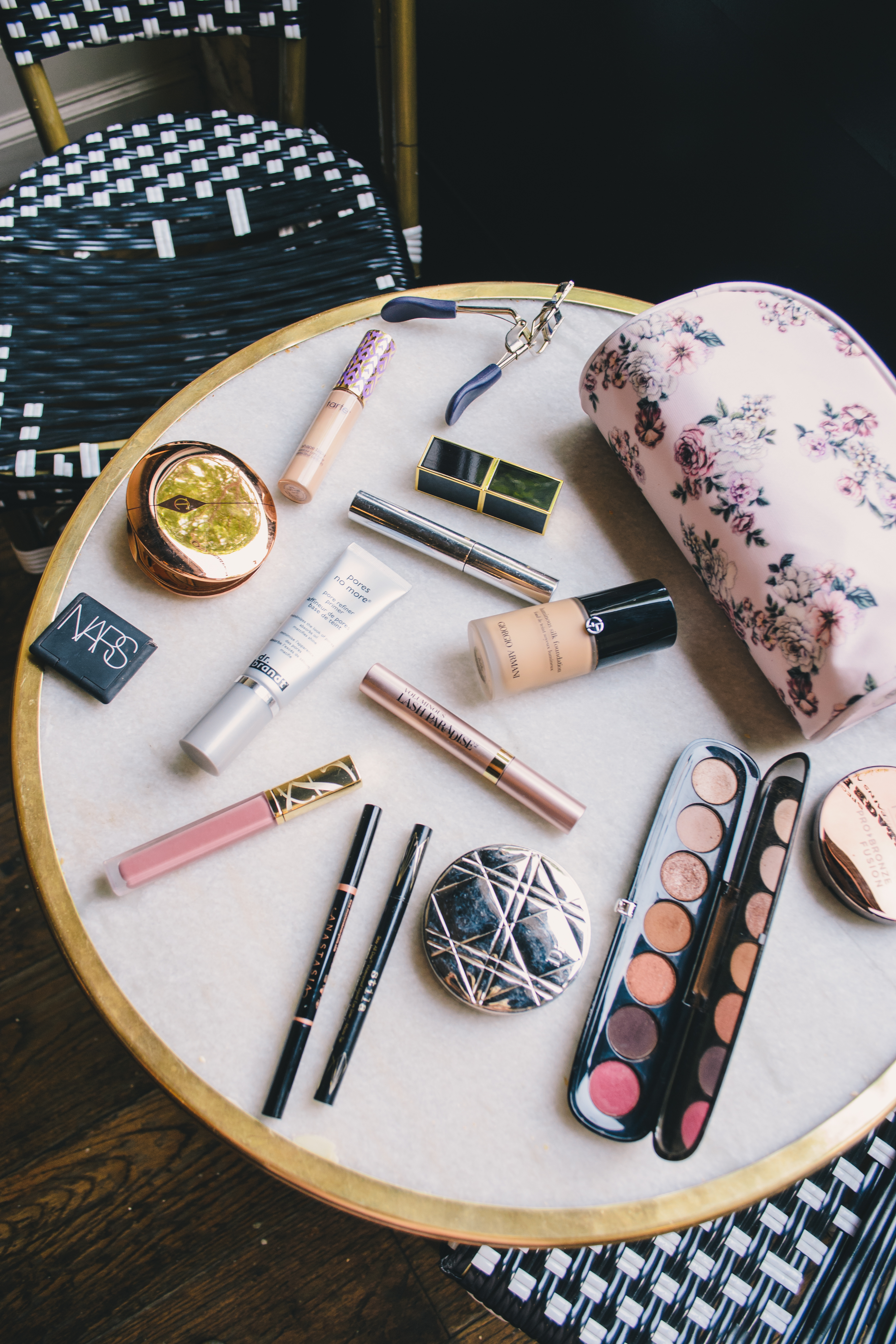 Sephora 2019 VIB Sale, What's in My Makeup Bag, luxury makeup products, high end makeup products, Glam Life Living makeup, Hannah McDonnell makeup, floral makeup bag #makeup #sephorasale #vibsale #luxemakeup