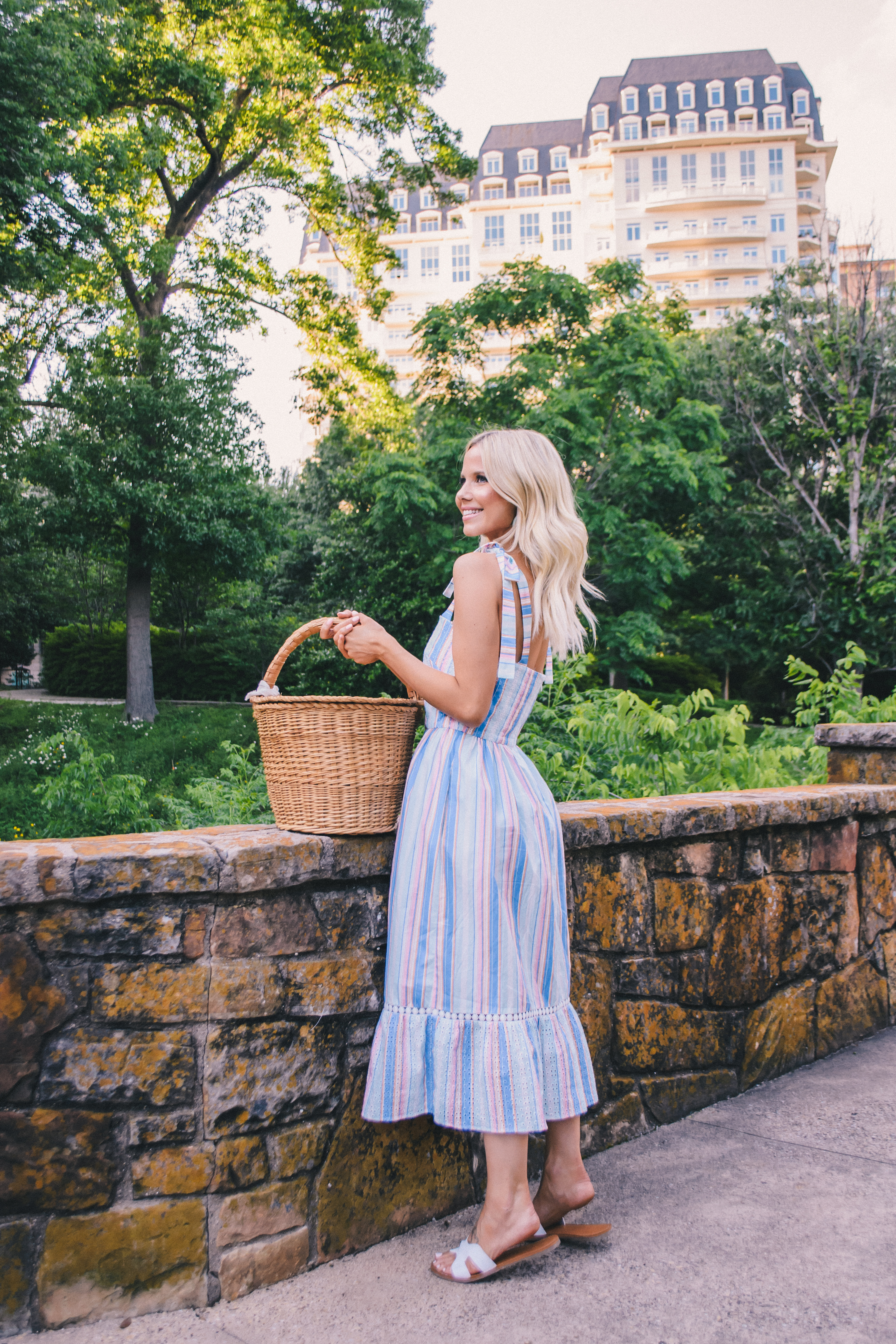 Striped Maxi Dress Shoshanna, maxi dress for a picnic, summer outfit, summer style, picnic outfit, glam life living, Hannah McDonnell #picnic #maxidress