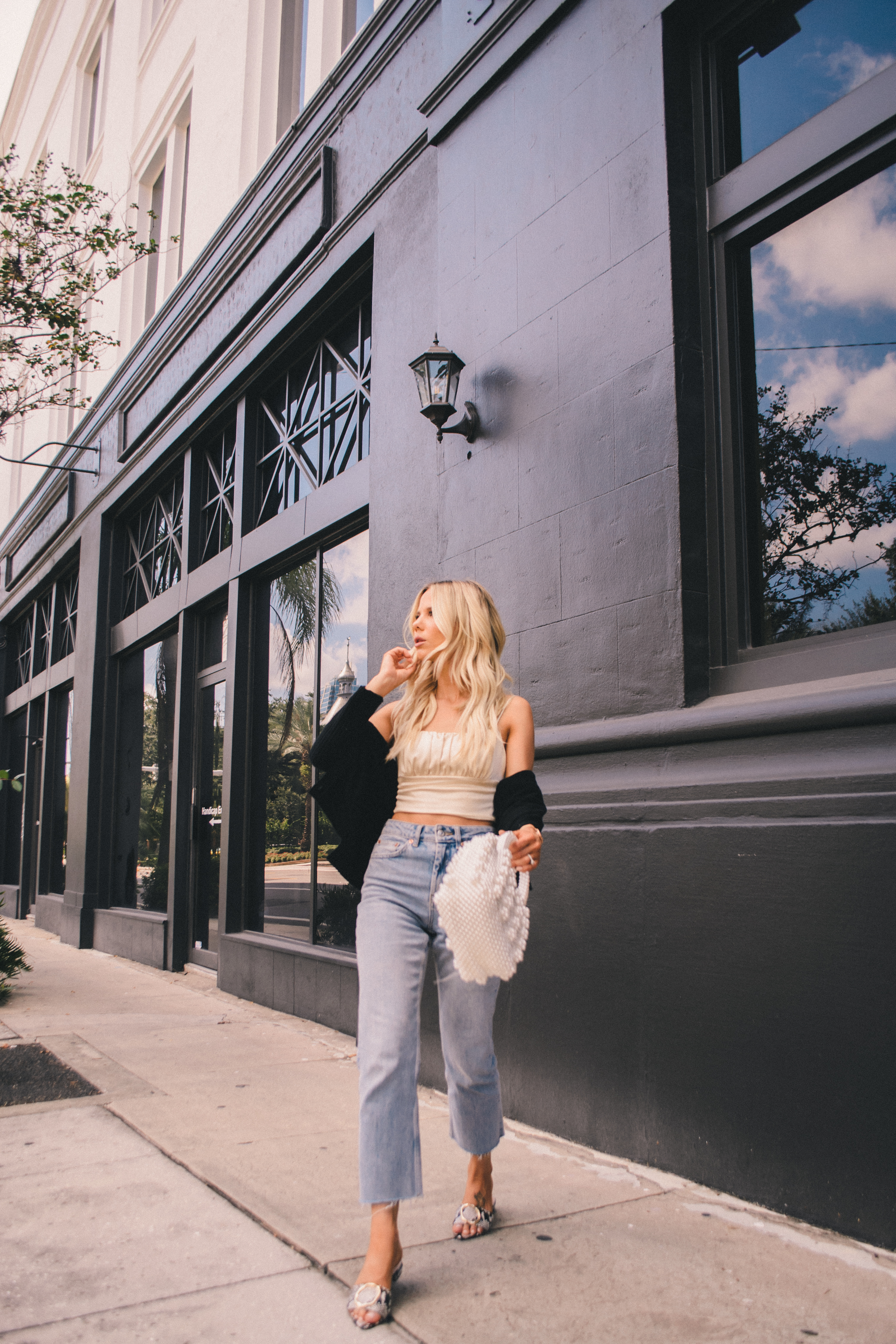 Mom jeans, classy going out look, day to night outfit, Glam Life Living #goingout #nightlook #daytonight