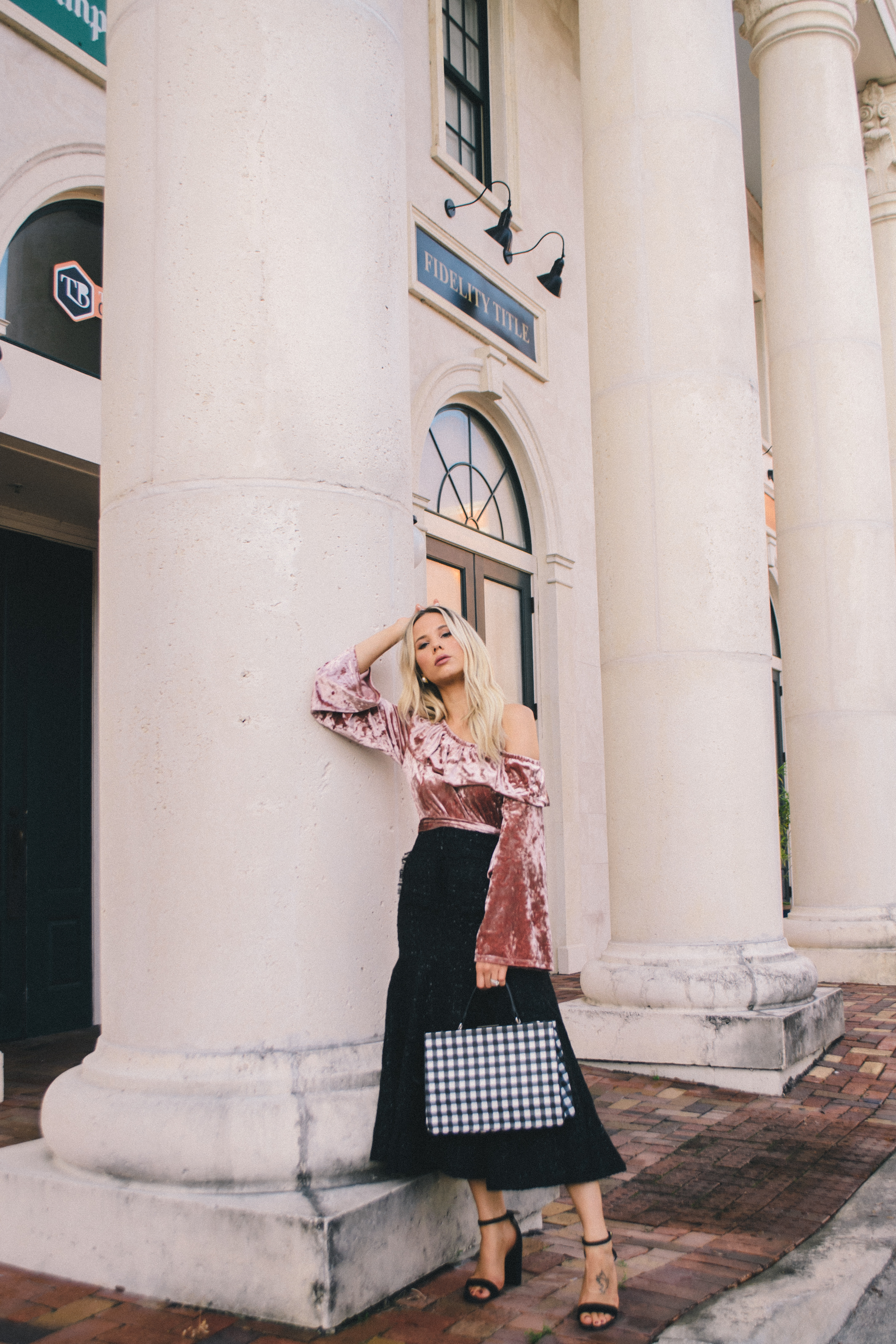 Holiday Party outfit 2019 #holidaystyle #holidayparty #velvetblouse #partystyle #partyoutfit