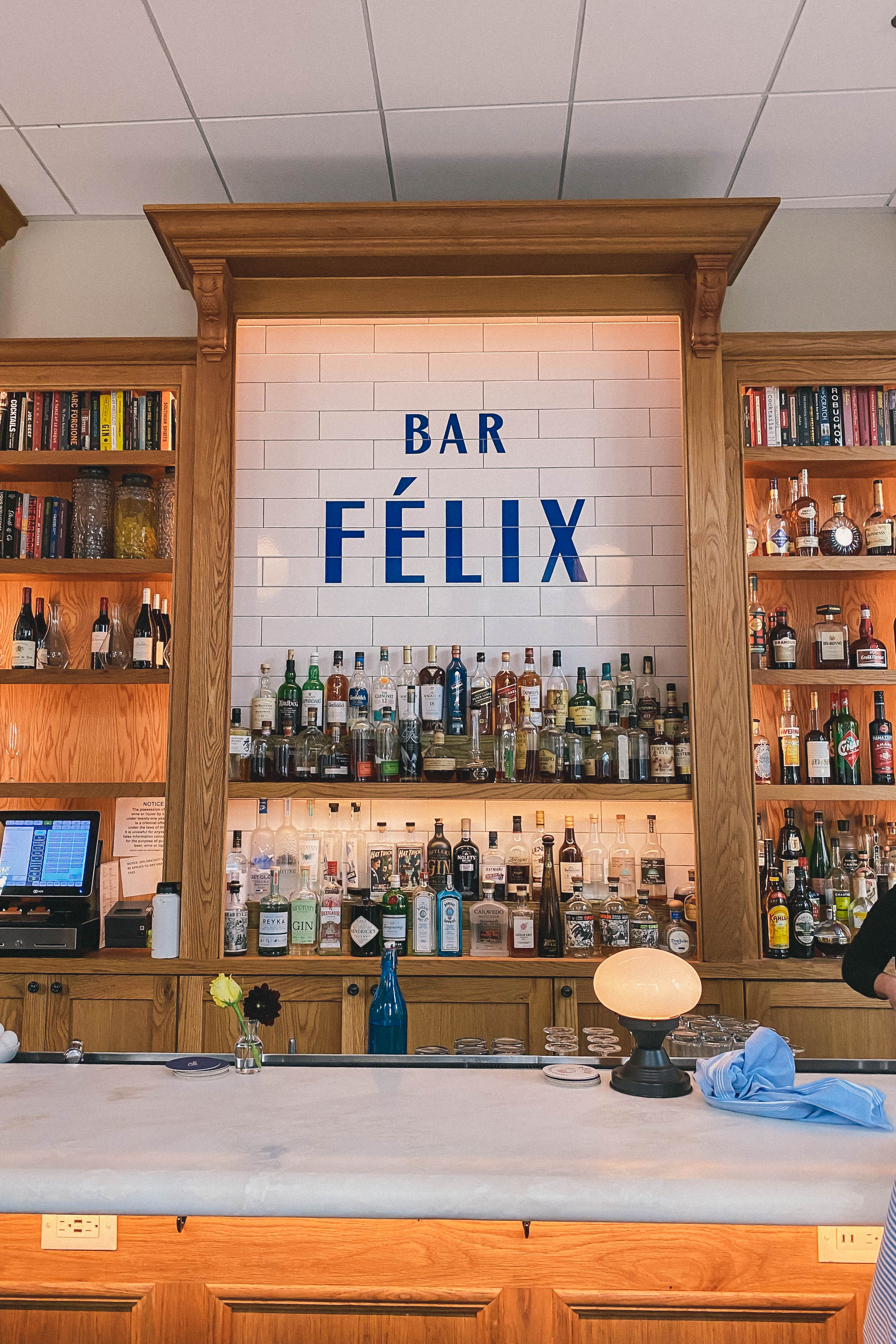 Felix Bar Charleston #charleston #charlestontravelguide
