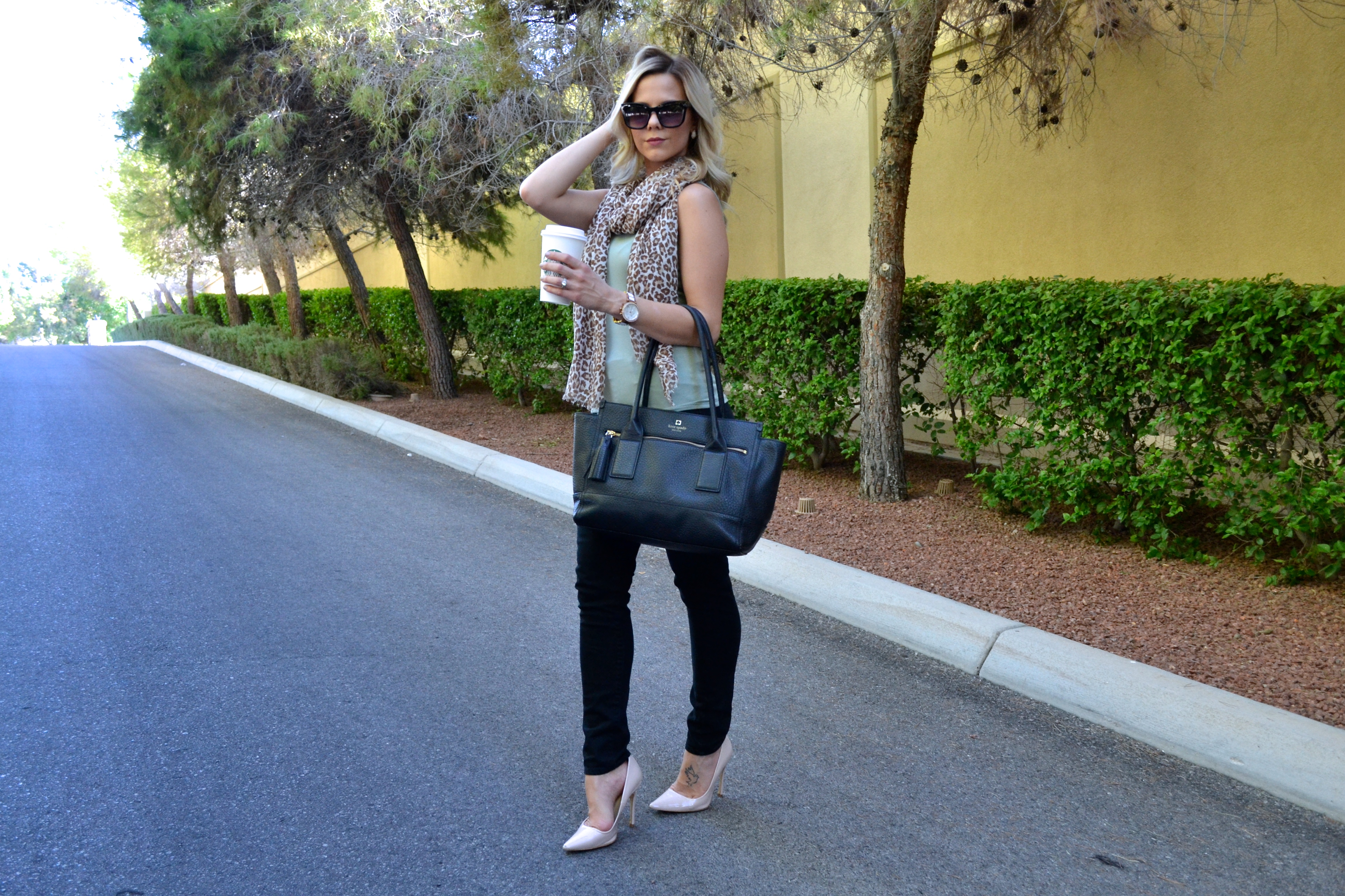 fashion blogger Hannah from glamlifeliving.com