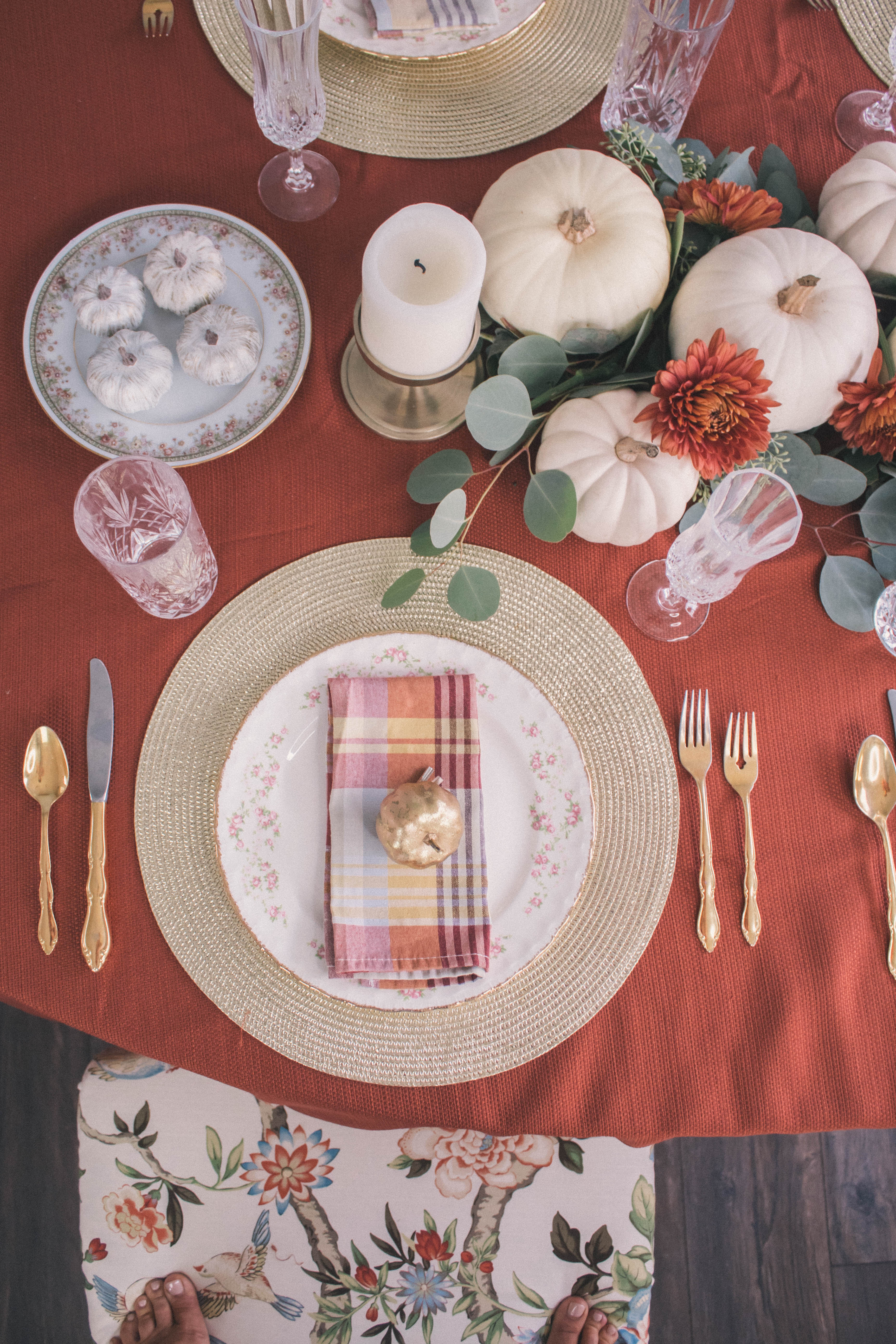 Thanksgiving Table Setting 