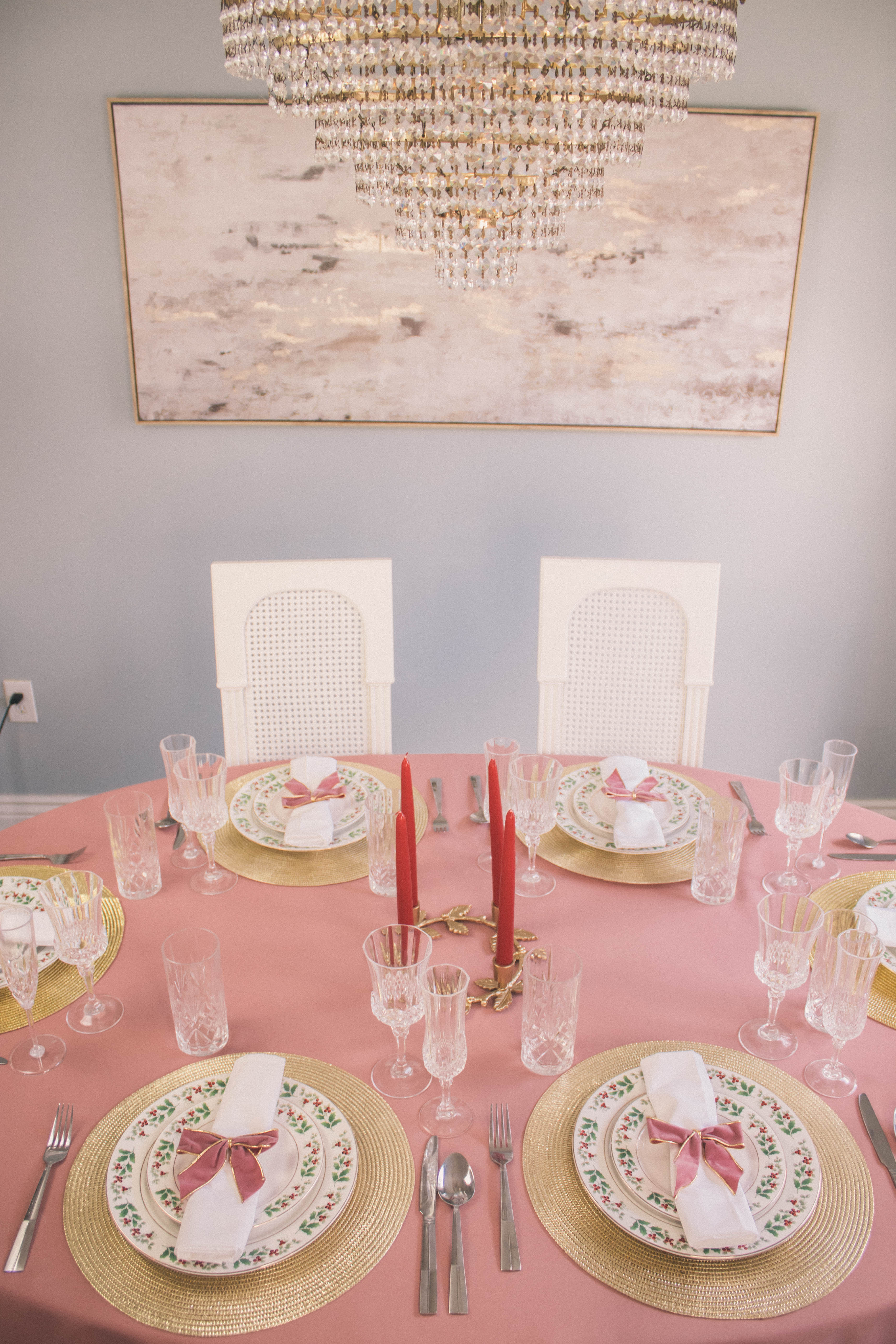 Pink and Red Holiday Tablescape